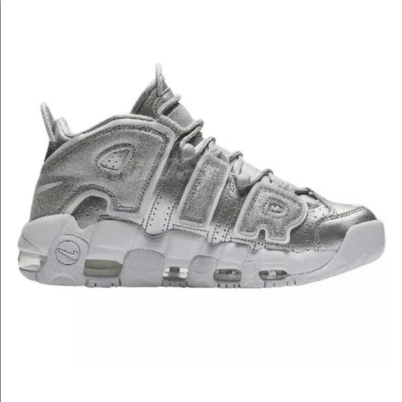 nike air more uptempo silver